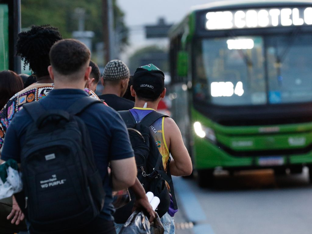 PROGRAMAS TARIFÁRIOS PARA INCLUSÃO SOCIAL